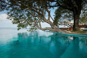 EKHO Lake House